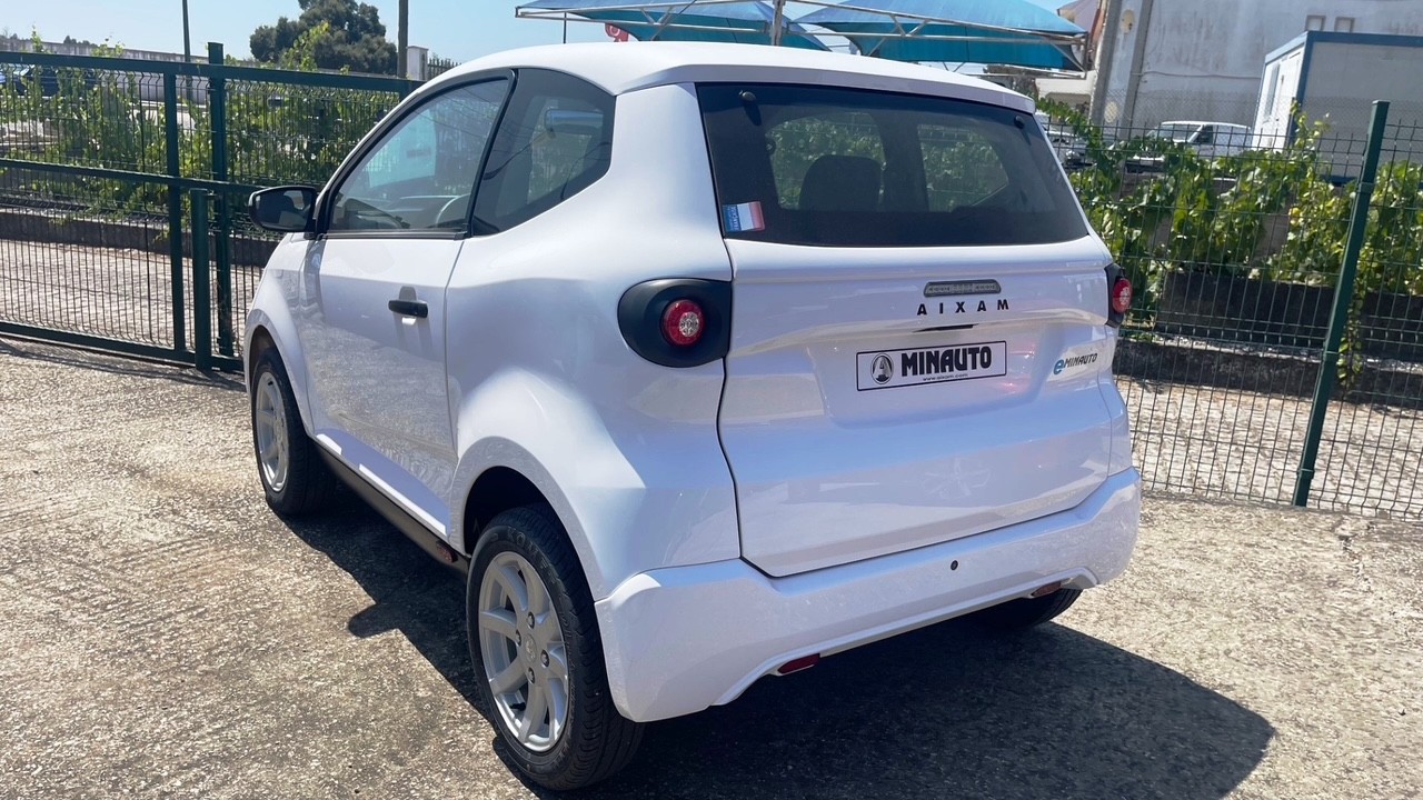e-MINAUTO 100% eléctrico.                ****  VENDIDO  ****