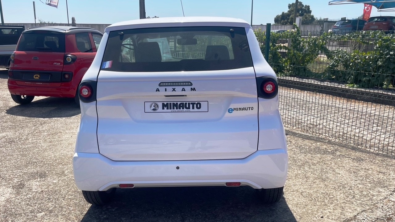 e-MINAUTO 100% eléctrico.                ****  VENDIDO  ****