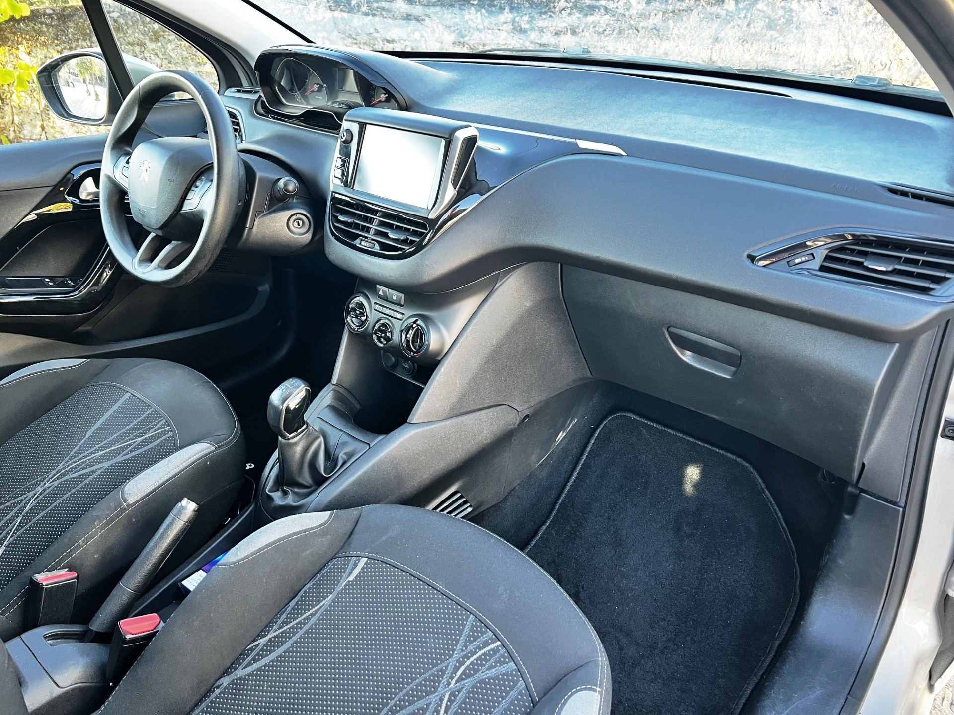 PEUGEOT 208   1.4 HDI